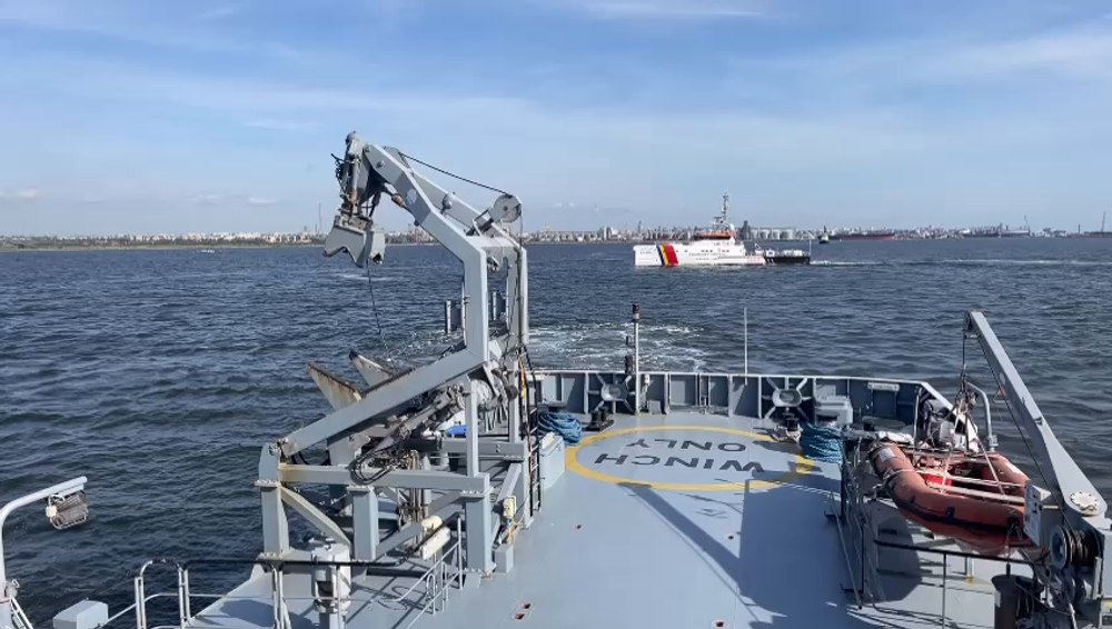Garda de Coastă, exerciții pe Marea Neagră. Cum acționează în cazul unui aflux masiv de migranți VIDEO