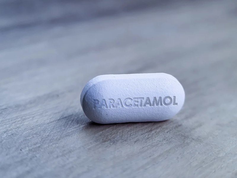 Paracetamolul şi Metforminul ar putea dispărea din farmacii. Avertismentul producătorilor de medicamente generice