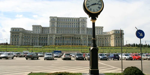 Casa Poporului, clădirea-mamut din centrul Bucurestiului