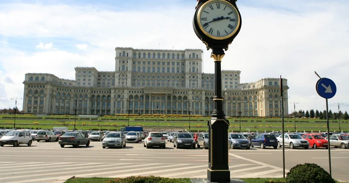 Casa Poporului, clădirea-mamut din centrul Bucurestiului