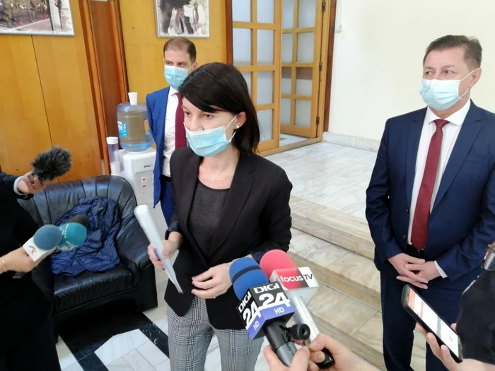 Ministrul Muncii a solicitat ITM un raport care să cuprindă informaţii despre condiţiile de lucru şi legalitatea angajării lucrătorilor indieni infectaţi cu COVID-19