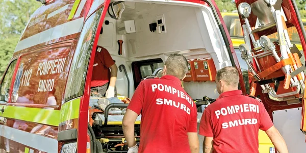 2 ambulanta smurd accident foto gheorghe florin 50 jpeg