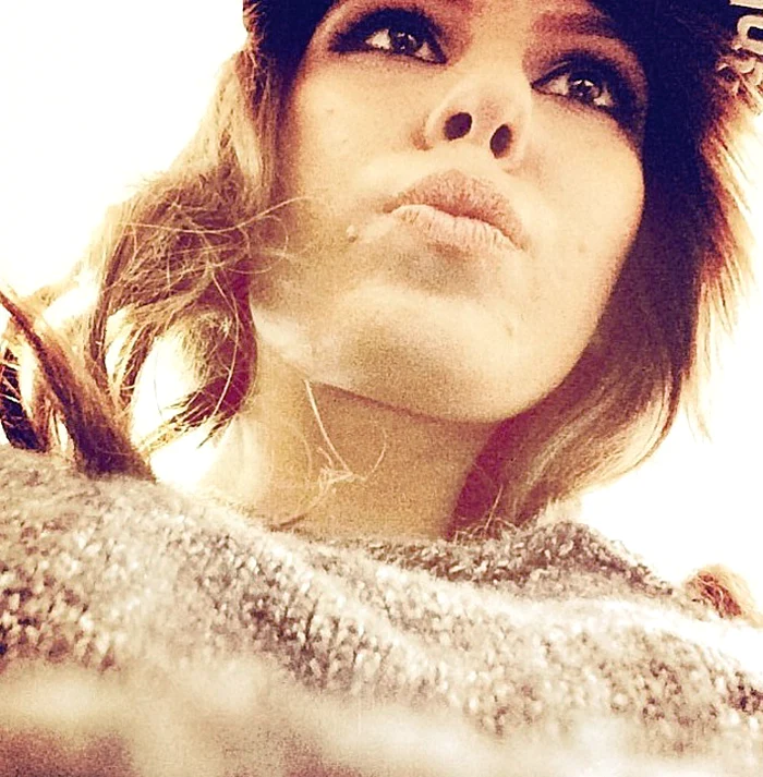 Bubele inestetice au apărut iar pe fața lui Sore