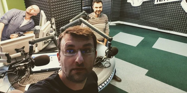 ciprian muntele radio tananana foto facebook arhiva personala