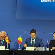 semnare contract fabrică de pulbere munitie victoria facebook jpg