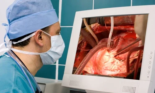 1 medic monitor shutterstock 3060119 jpg jpeg