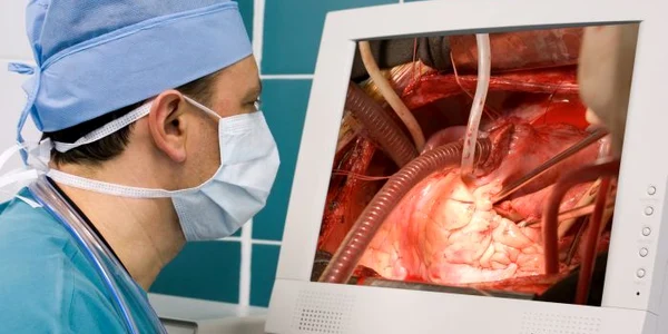 1 medic monitor shutterstock 3060119 jpg jpeg