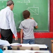 elevi scoala clasa rpofesor matematica jpeg