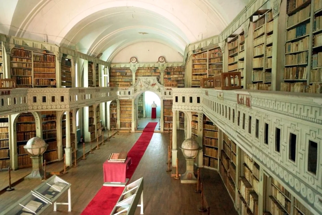 batthyaneum alba iulia