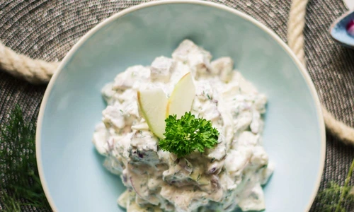Salata de hering  Reteta clasica germana jpeg