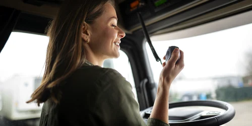 Sofer de camion Sursa Freepik jpg