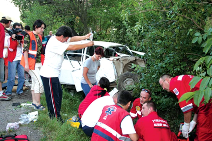 Hunedoara: ORAŞUL PE SCURT / Viteza l-a băgat în spital