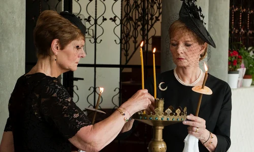 Majestatea Sa Margareta in doliu si Principesa Elena la parastasul de 7 ani pentru Regina Ana la Curtea de Arges Daniel Angelescu, Casa Majestatii Sale 2 jpeg