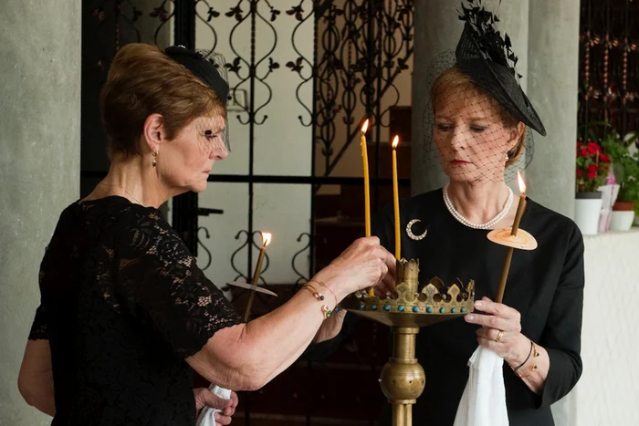 Majestatea Sa Margareta in doliu si Principesa Elena la parastasul de 7 ani pentru Regina Ana la Curtea de Arges   Daniel Angelescu, Casa Majestatii Sale 2 jpeg