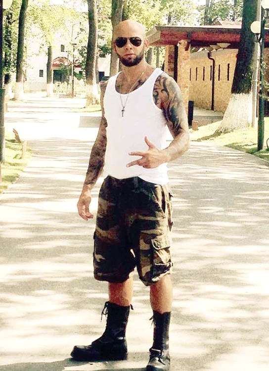 Giani Kiriță s-a echipat  deja corespunzător,  cu bocanci și  pantaloni de  camuflaj