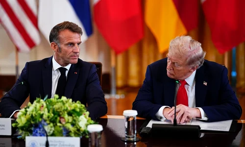 Emmanuel Macron si Donald Trump FOTO Profimedia