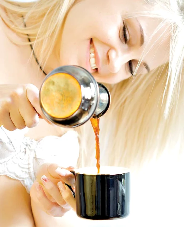 
    Experţii au analizat efectele cafelei şi asupra 50.000 de bărbaţi pe o perioadă de 20 de ani.  