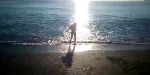 Baie în Marea Neagră iarna de 1 Decembrie Sursa Facebook Sorin Belu