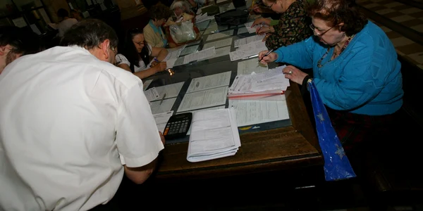 Situațiile financiare anuale pentru 2011 se pot depune pana in 29 mai