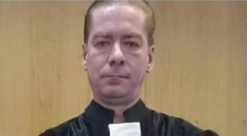 Procuror din Sibiu, acuzat că a condus băut şi a lovit două autoturisme, iar poliţiştii nu l-ar fi testat pentru stabilirea alcoolemiei VIDEO