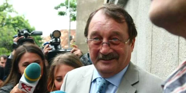 Mircea Băsescu a fost condamnat la 4 ani de închisoare 