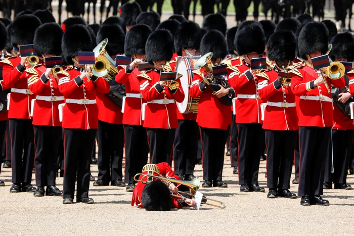 parada trooping the colour (1) jpg