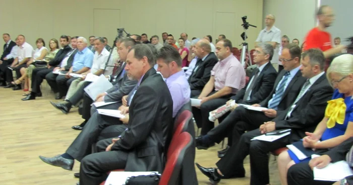 Şedinţa de constituire s-a desfăşurat fără incidente