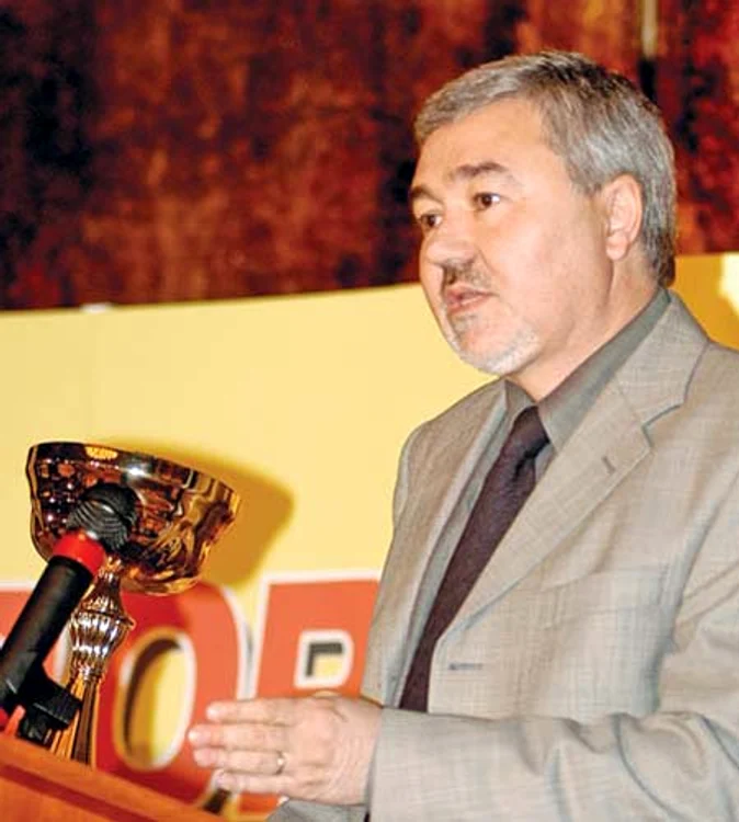 
    Ionel Stoica  
