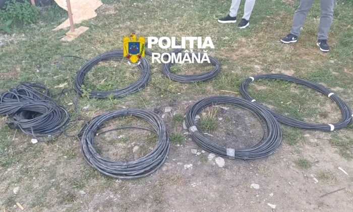 18 PERCHEZIȚII DOMICILIARE ALE POLIȚIȘTILOR ÎNTR UN DOSAR PRIVIND FURTURI DE CABLU DIN CUPRU Politia romana jpeg