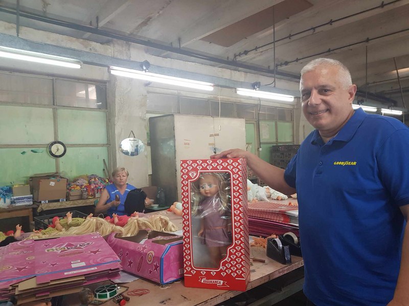 Arădeanca, păpușa României. Reportaj în fabrica unde se naște prietena copilăriei FOTO 