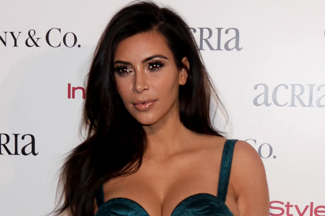 
    Kim Kardashian l-a adus pe lume pe micuțul Saint pe 5 decembrie 2015foto: Facebook  