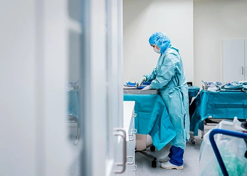 Brancardierul a fost arestat și riscă să fie condamnat pentru ucidere din culpăSursă foto: Gettyimages
