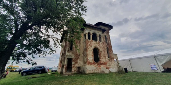 castelul Rosianu foto Adevarul