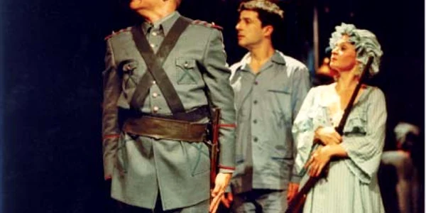 „O noapte furtunoasă“, cu Mircea Rusu, Mihai Călin şi Irina Movilă, la TNB  Foto: TNB