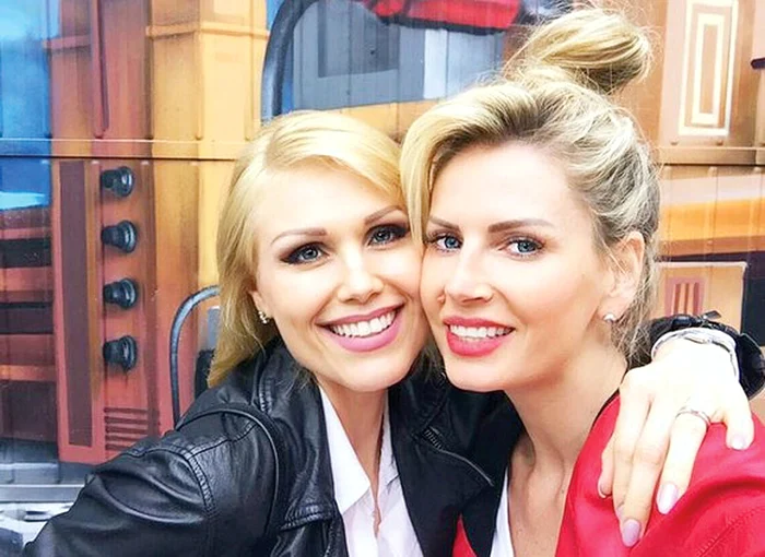 2016 Andreea și Cristina au revenit pe scenă la “pachet”