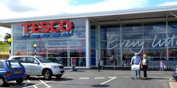 Lucian Mitranus a furat gumă de mestecat în valoare de 467,70 de lire sterline dintr-un supermarket Tesco din oraşul britanic Ely