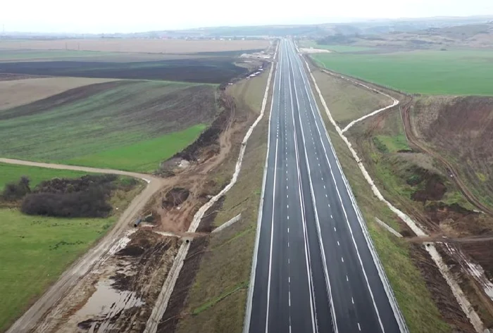 Zona autostrăzii A10 unde se află terenul pentru care se plătește impozit FOTO captură Youtube