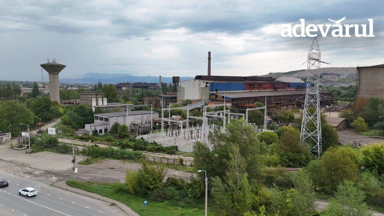 Halda de zgură de la Hunedoara, muntele de fier ascuns lângă marele combinat siderurgic