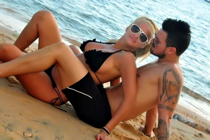 
    Sânziana Buruiană şi Nicolae Zuluf trăiesc o frumoasă poveste de dragoste de doi ani foto: arhiva personală  