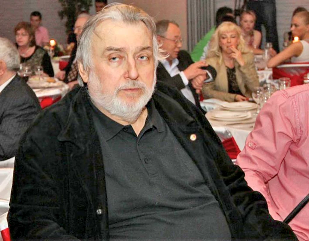 Adrian Păunescu a lăsat în urma sa o avere colosală. . Sursă: Click!