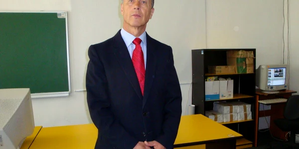 Profesorul Iacob Alexandru coordonează cea mai bună revistă şcolară