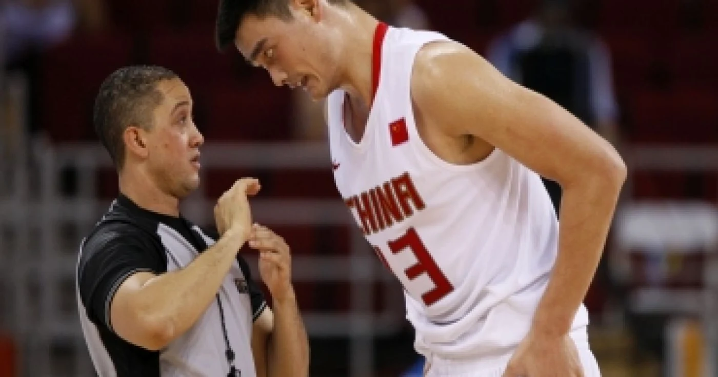 BASCHET: Yao Ming a declarat forfait pentru acest sezon în NBA