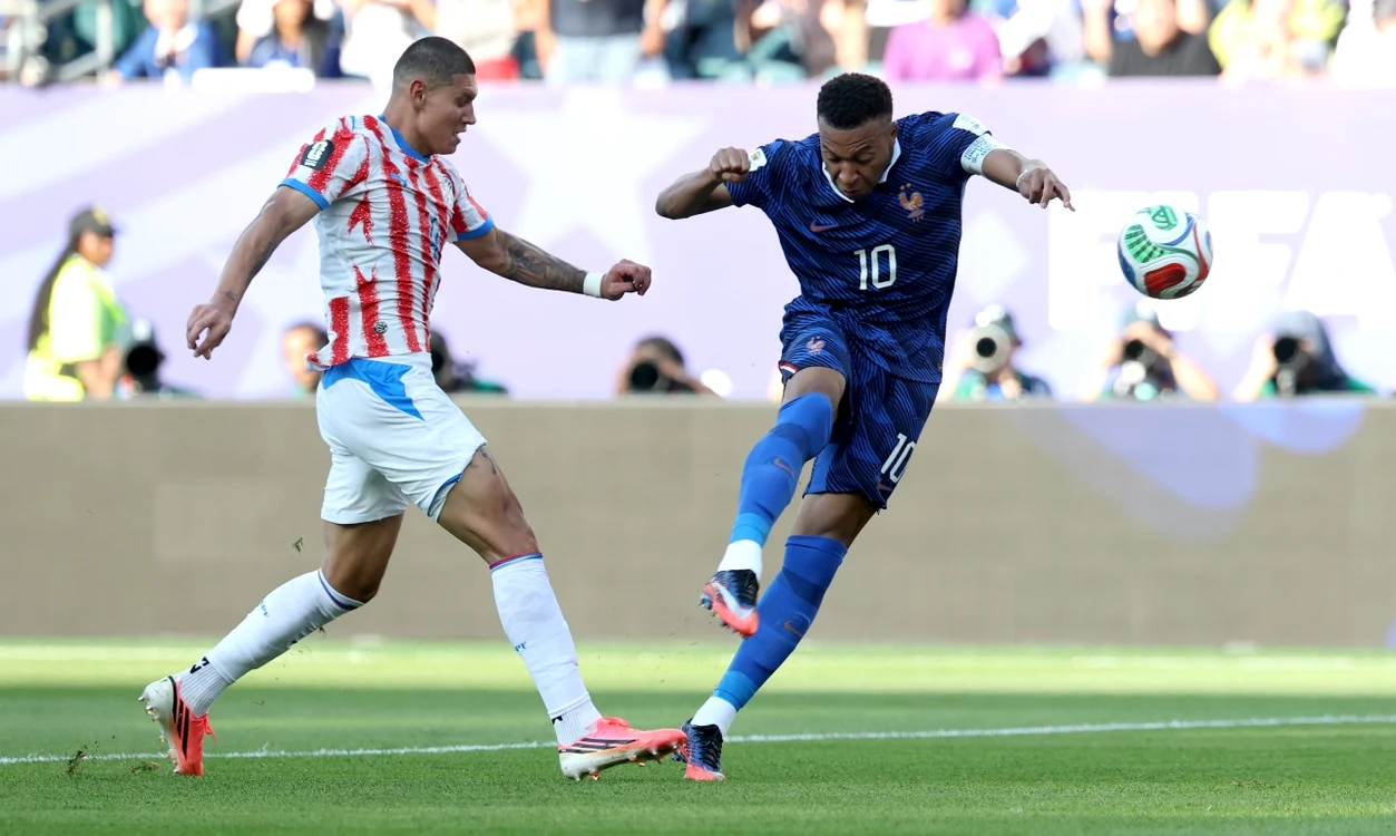 Kylian Mbappé este pe primul loc în clasamentul golgheterilor (Foto: EPAImages)