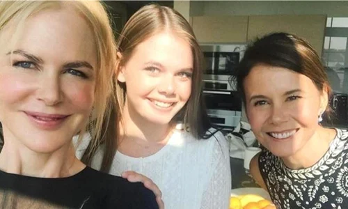 1 nicole deschidere jpg jpeg