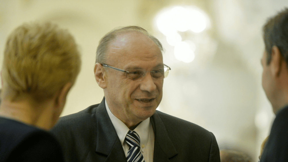 Legea prin care UAT-urile achiziţionează simplificat terenuri agricole din extravilan, neconstituţională