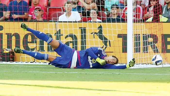 
    Pantilimon e apt pentru duelurile din preliminariile EURO 2016 cu Ungaria şi Grecia  