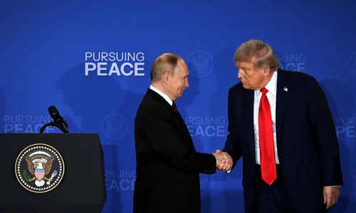 Vladimir Putin și Donald Trump în Alaska FOTO AFP