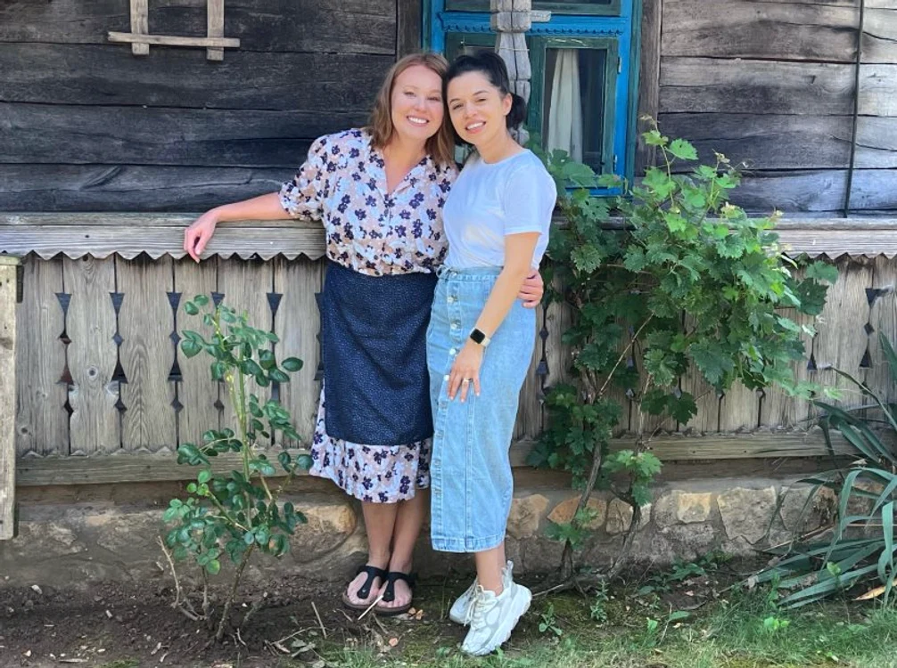 Tania Popa și Eugenia Nicolae la filmările videoclipului