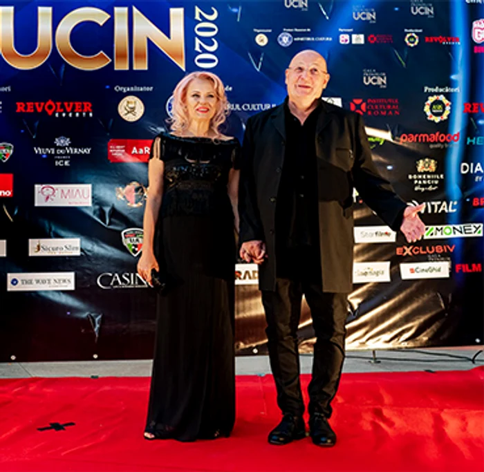 Actorul a venit la Gala UCIN cu Iulia Dumitru