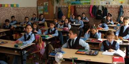 Tinerii au distrus materialul didactic al profesorilor